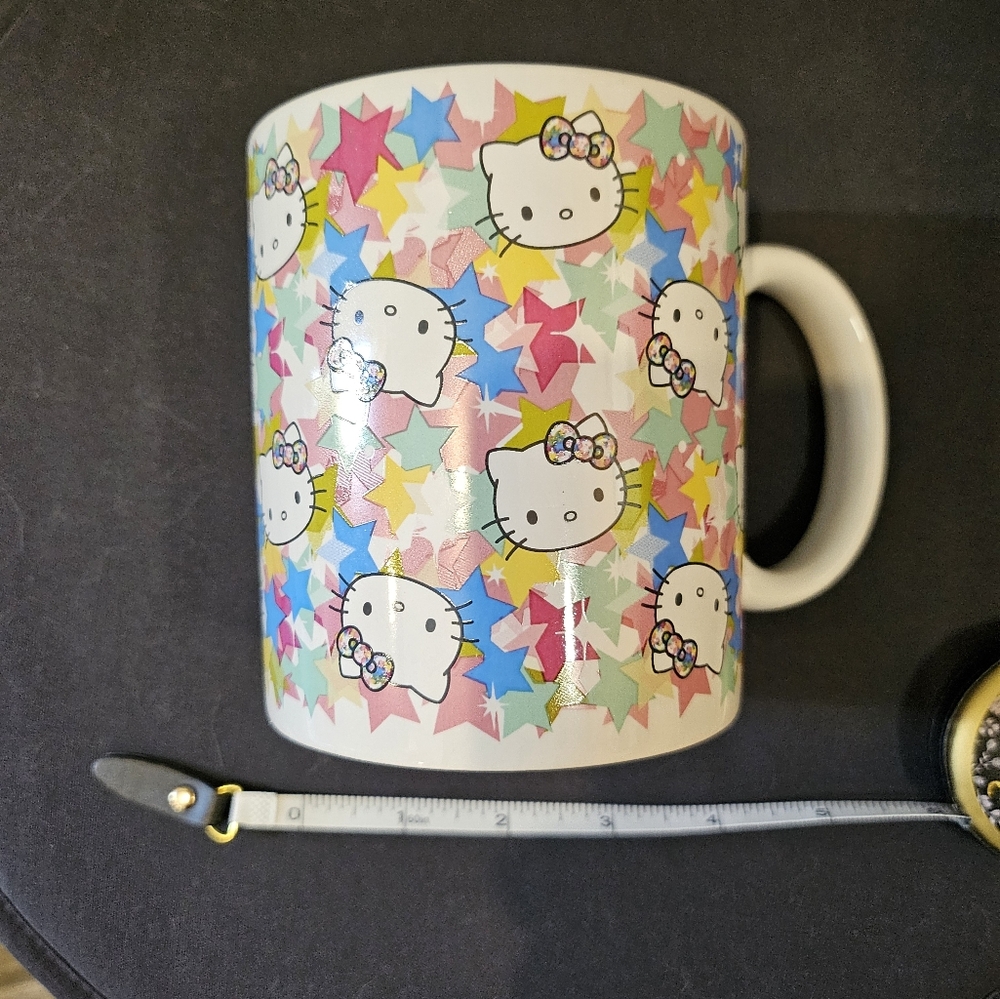 ๐ป ๐ Hello Kitty Mug โ๏ธ - Picture 5 of 6